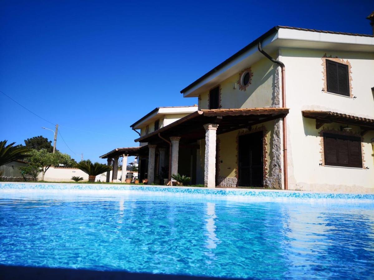Gold House Luxury Anzio Exterior foto