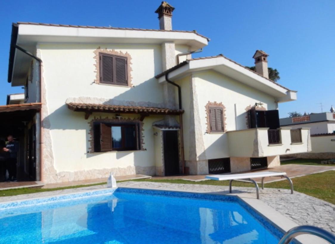 Gold House Luxury Anzio Exterior foto