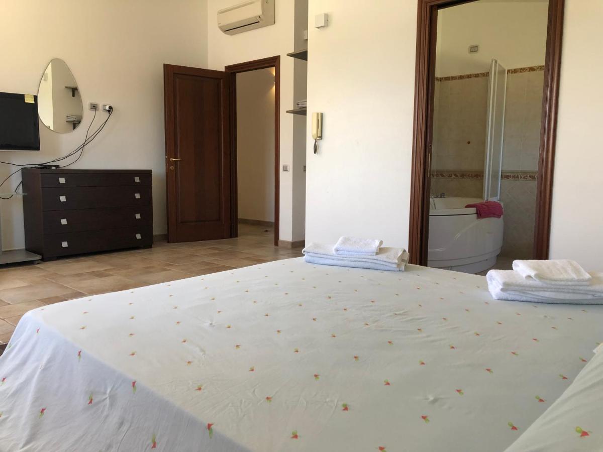 Gold House Luxury Anzio Exterior foto
