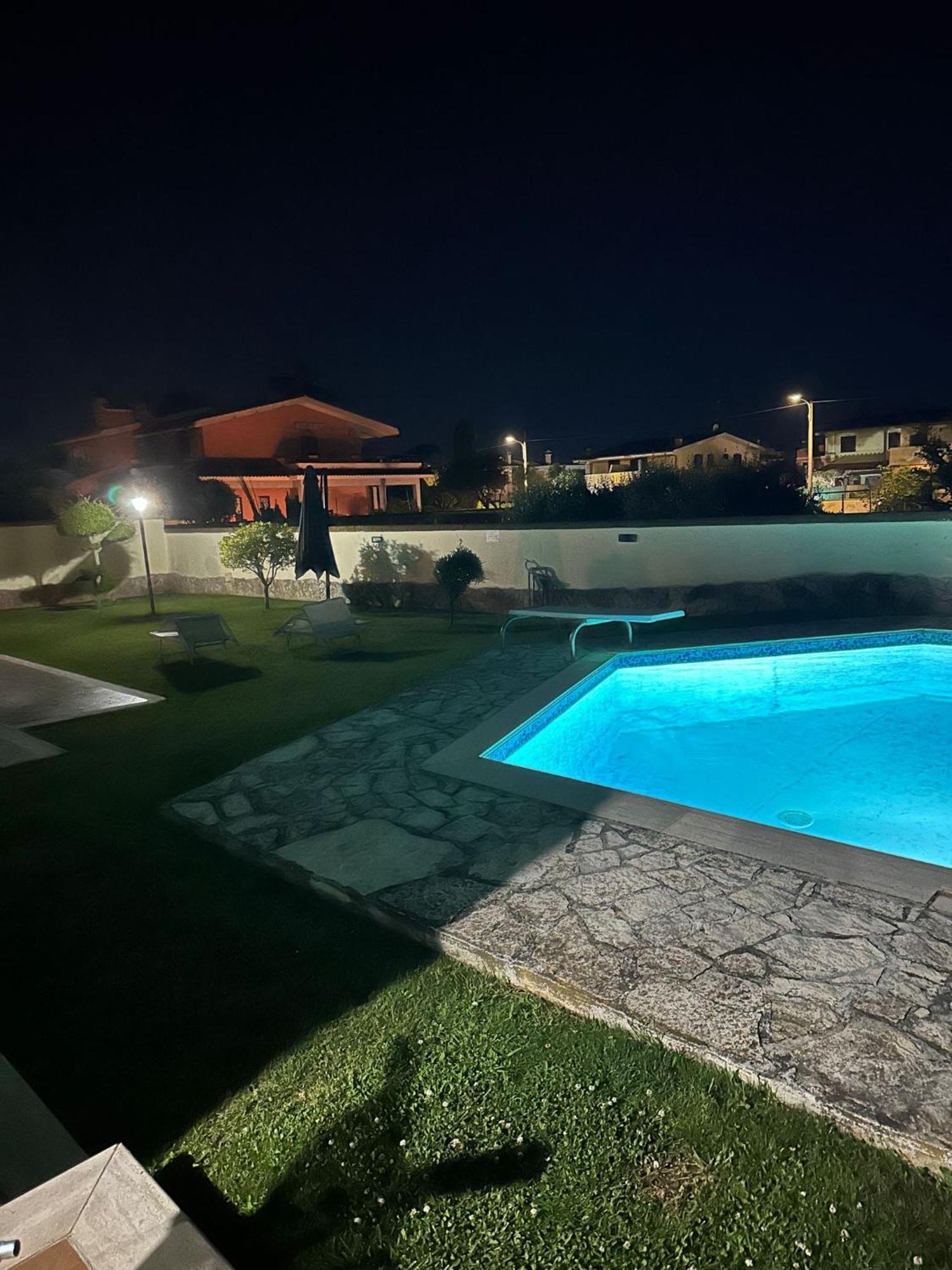 Gold House Luxury Anzio Exterior foto