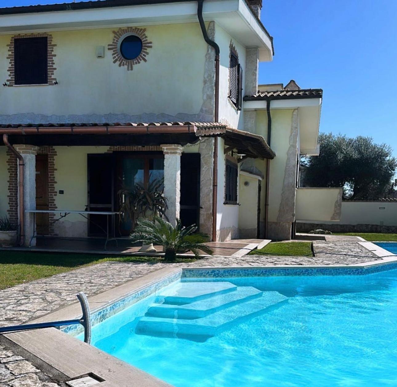 Gold House Luxury Anzio Exterior foto